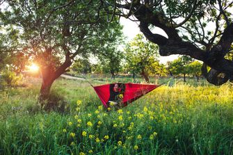 Amazonas Silk Traveller XL lahka viseča mreža Chili Hammock